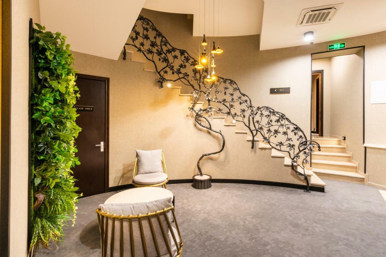 Hotel Adamo Tbilisi Bagian luar foto